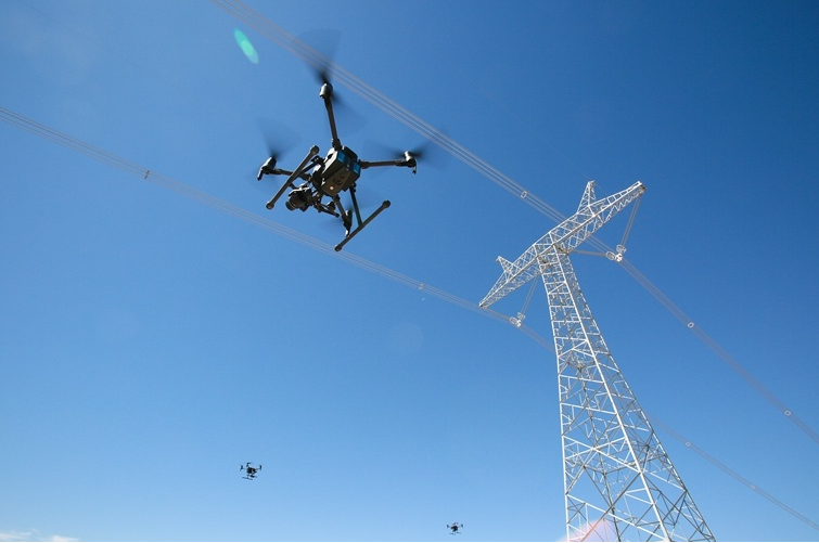In recent years, the use of UAVs for aerial photography has gradually increased. UAVs play an irreplaceable role in aerial photography due to their convenience and flexibility. There are four main advantages: