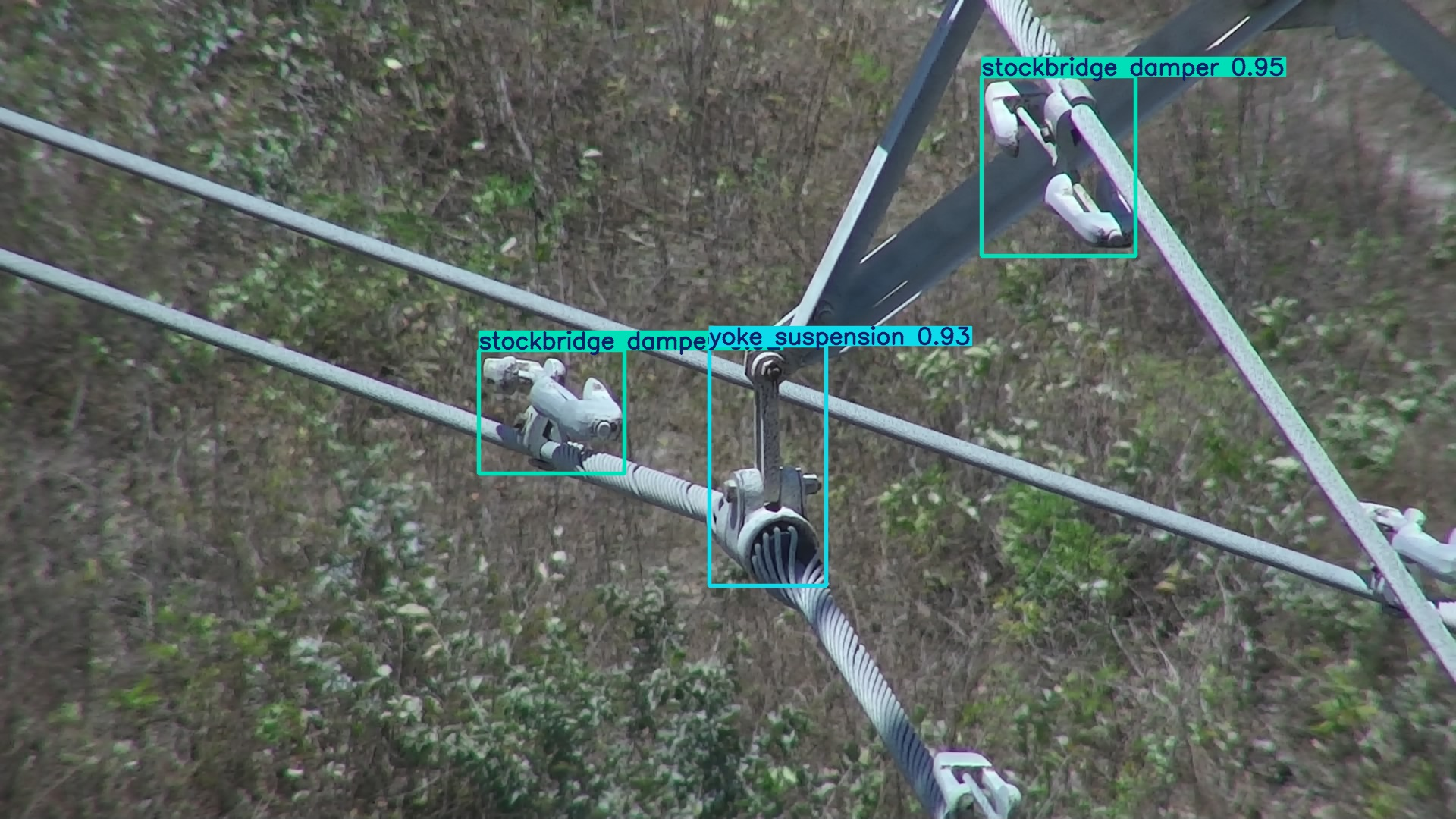 Following severe weather or natural disasters, we offer rapid aerial damage assessment services. Using UAVs and aircraft equipped with optical and LiDAR sensors, we quickly identify damaged assets, vegetation-caused outages, and terrain changes affecting infrastructure. This supports emergency restoration prioritization and strengthens long-term grid resilience planning against future events.